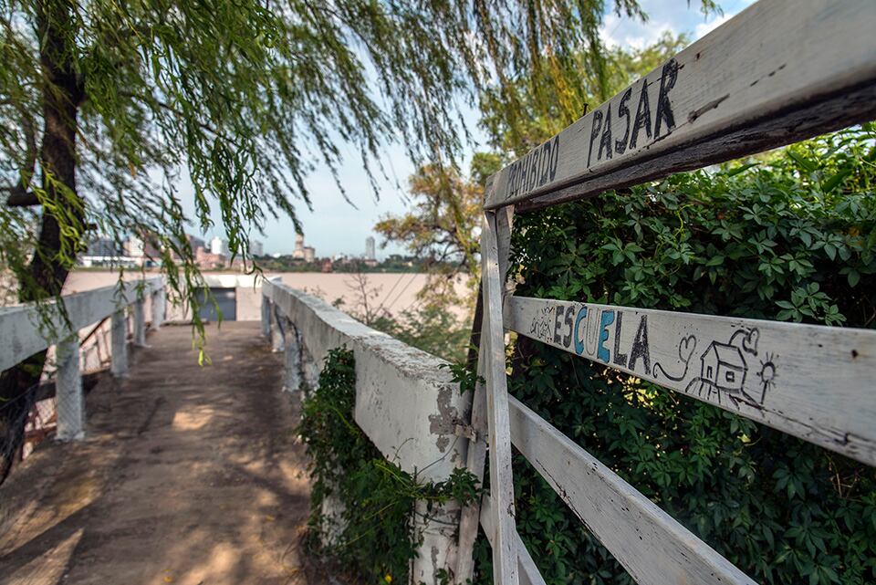 La escuela "Marcos Sastre" tiene una matrícula de 16 alumnos.