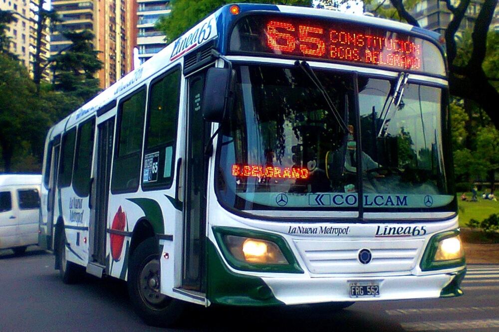 El "lockout" afectará inicialmente a las líneas 65, 90, 151, 194, 195 que cubren recorridos entre la ciudad de Buenos Aires y el conurbano.