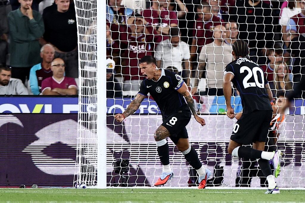 Fernández se llena la boca de gol
