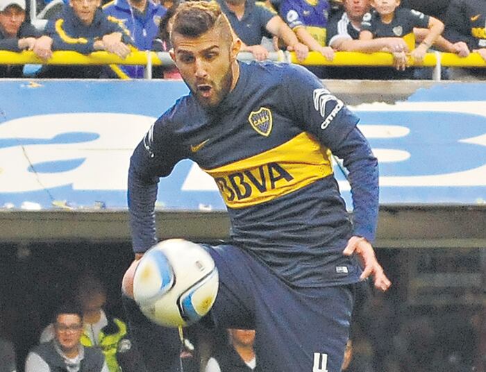 Peruzzi acumuló cinco amarillas.