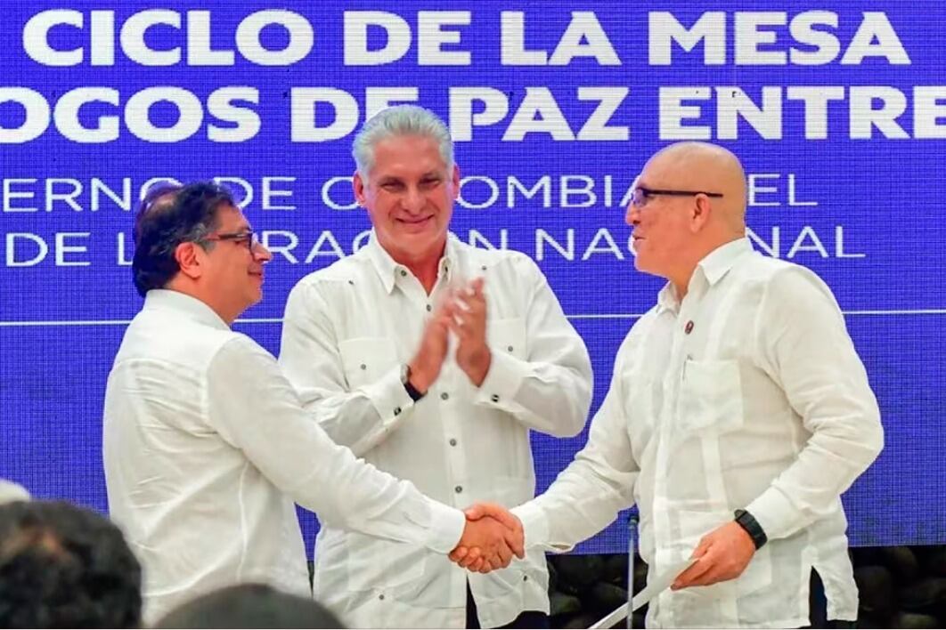 Petro, Díaz Canel y García del ELN en el cierre de la tercera ronda de diálogo.