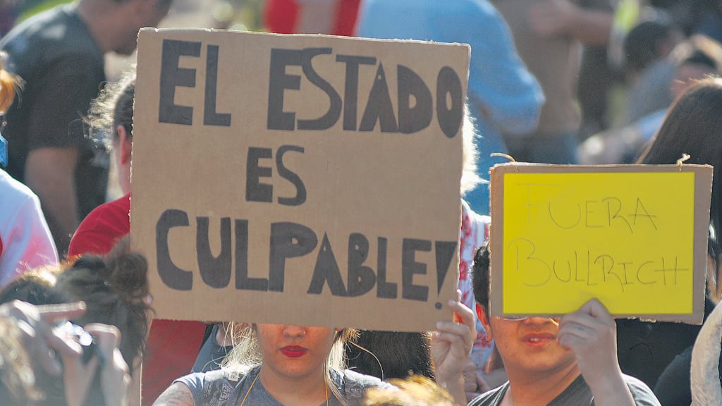Organizaciones sociales y políticas y personas que se autoconvocaron estuvieron ayer en la Plaza.