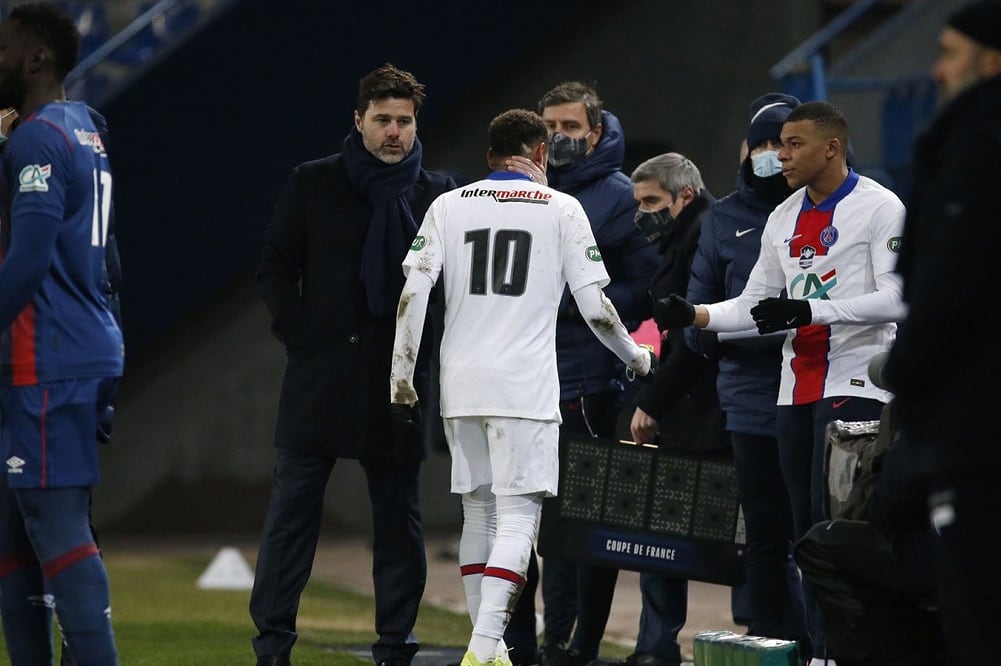 Neymar se lesionó en el partido ante el Caen de la Copa de Francia.