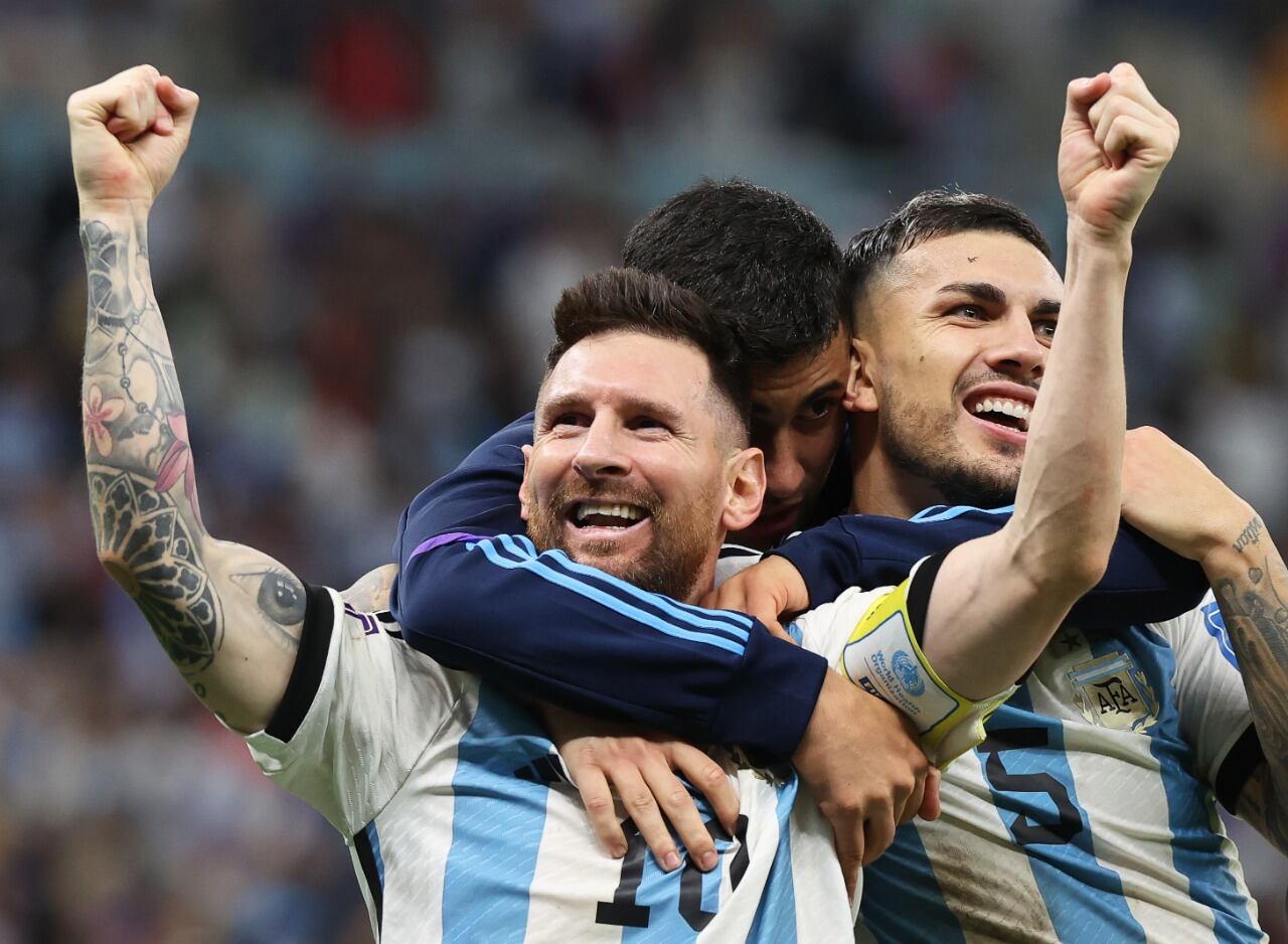 Messi encabeza el festejo de los jugadores argentinos