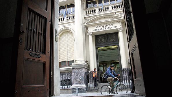 Las reservas del Banco Central cayeron otros 95 millones y quedaron en 52.831 millones.