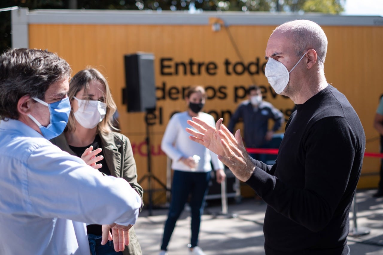 El jefe de Gobierno, Horacio Rodríguez Larreta, en el Hospital Penna.