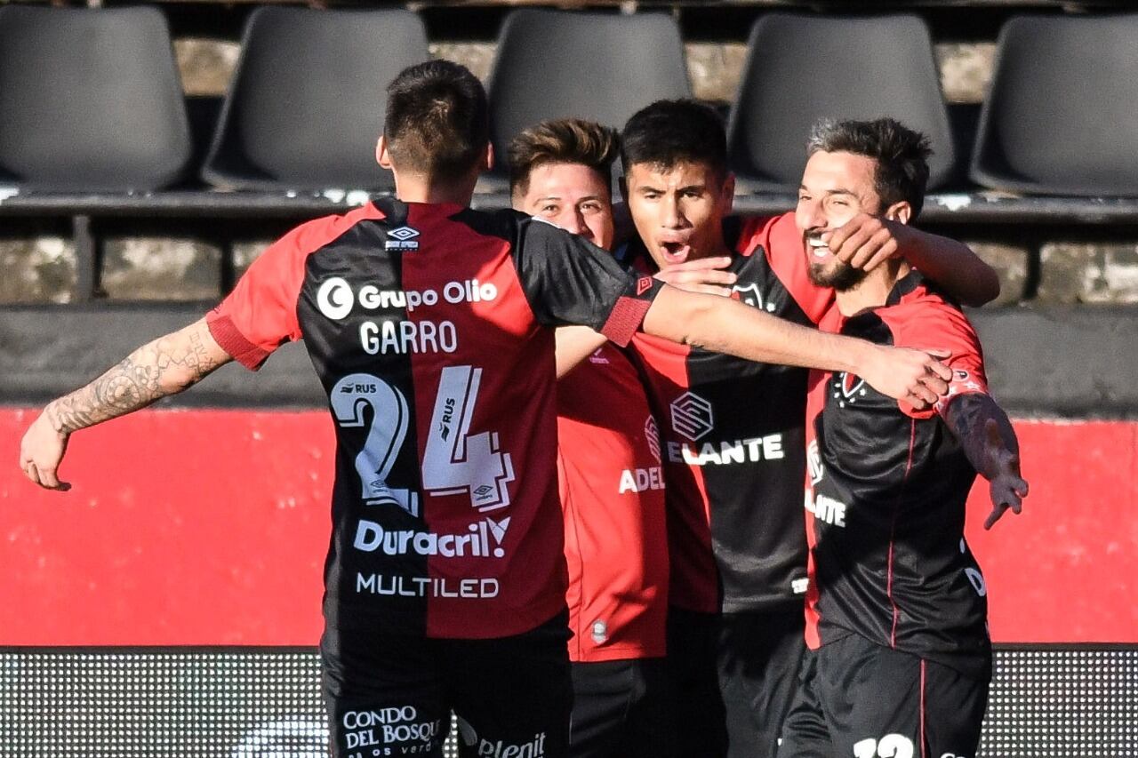 Todo Newell's festeja el éxito ante la T.