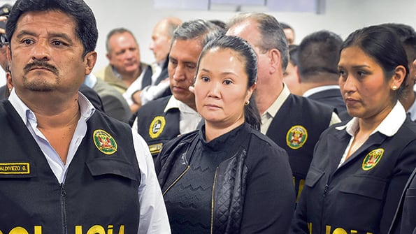 La fiscalía acusa a Keiko de encabezar una organización encargada de lavar al menos un millón de dólares.