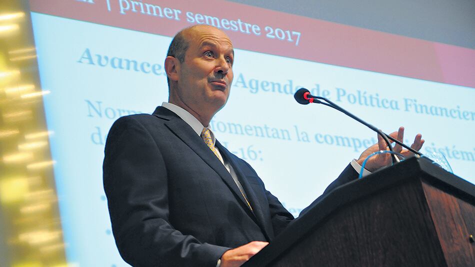 Federico Sturzenegger, presidente del Central, afrontará otro test del mercado en un mes.