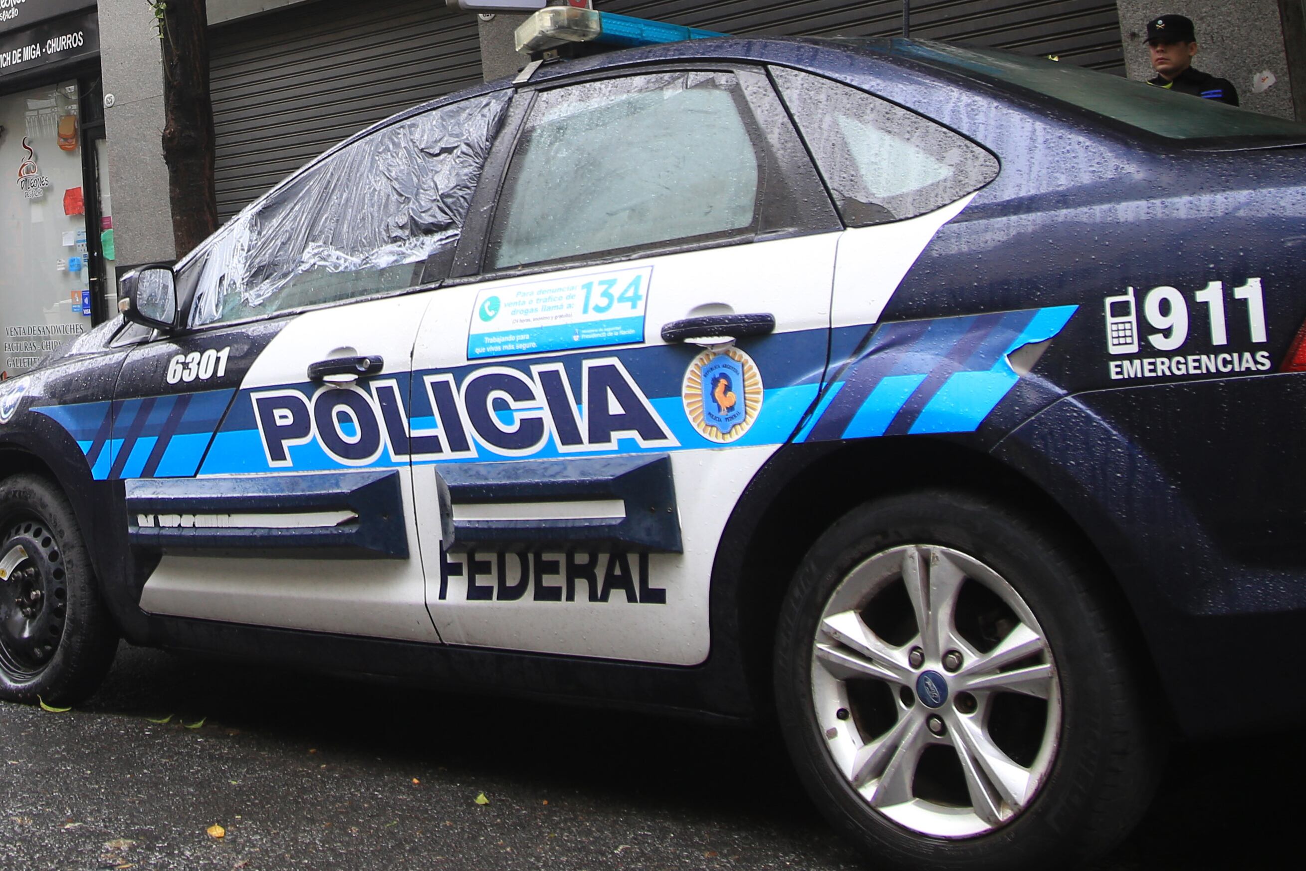 Los heridos son dos policías federales.