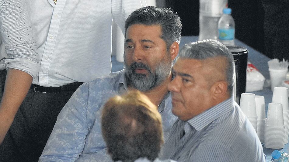 Claudio Tapia, presidente de la AFA, y Daniel Angelici, vicepresidente primero.