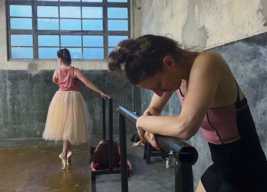 Una imagen de la obra Ensayo del fin del mundo. 