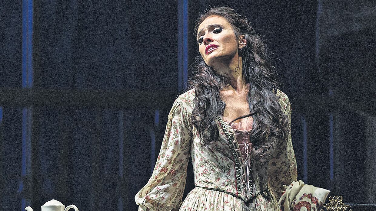 Con una afinación precisa y fraseo puramente delineado, la Violeta de Jaho tuvo gran altura.