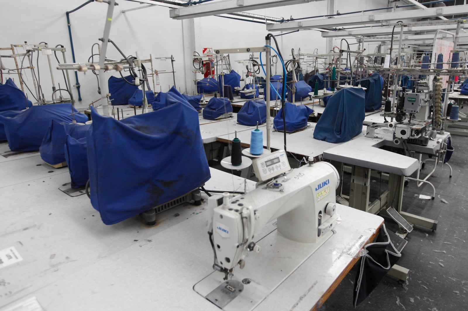 El retroceso de la actividad fabril en marzo también fue pronunciado en la comparación respecto al mes anterior: 6,3 por ciento se derrumbó la producción industrial.