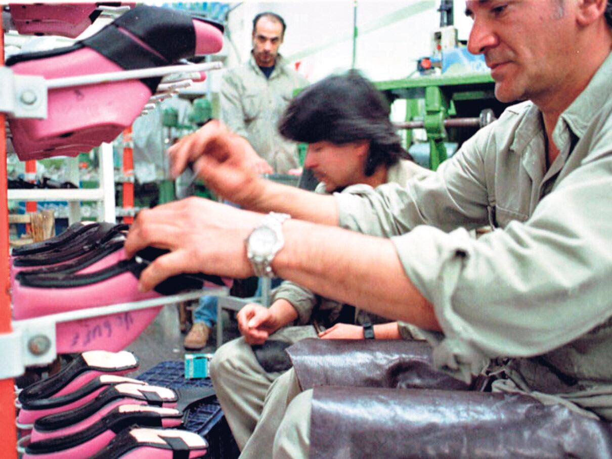 Casi la mitad de los consultados o alguno de sus familiares fueron víctimas de despido.