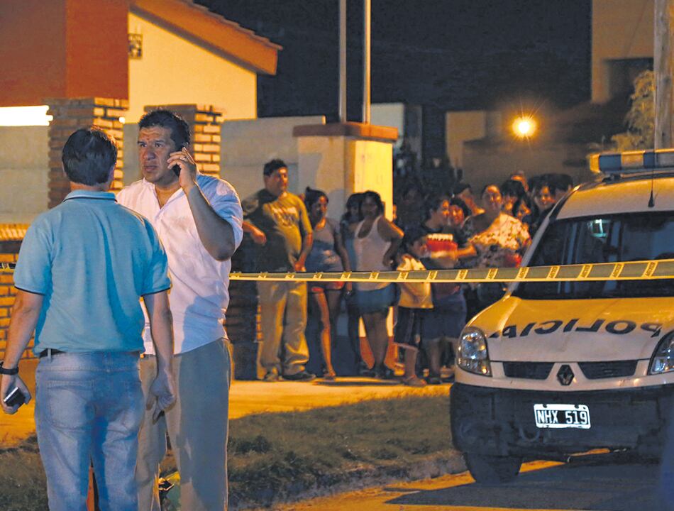 El femicida fue rescatado y anoche estaba internado en terapia intensiva.