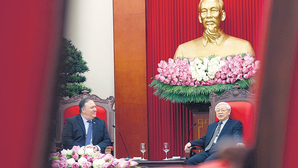 El enviado de Trump, Pompeo, se reunió con el secretario general del Partido Comunista, Nguyen Phu Trong.
