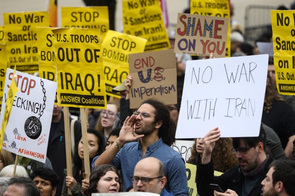 Hubo protestas en la Casa Blanca y frente a las torres del republicano.