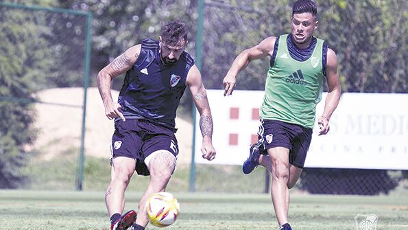 Pratto en el entrenamiento previo al viaje en micro a Rosario.