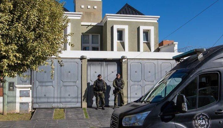 Allanamiento en Tres Cerritos 