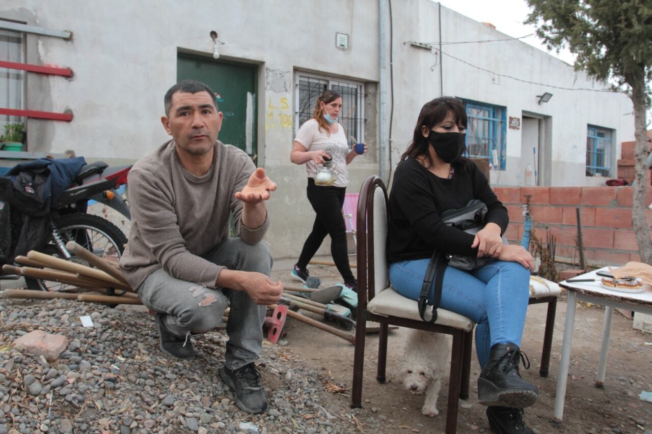 En el barrio INTA de Trelew, casos de mano dura aprovechando la cuarentena.