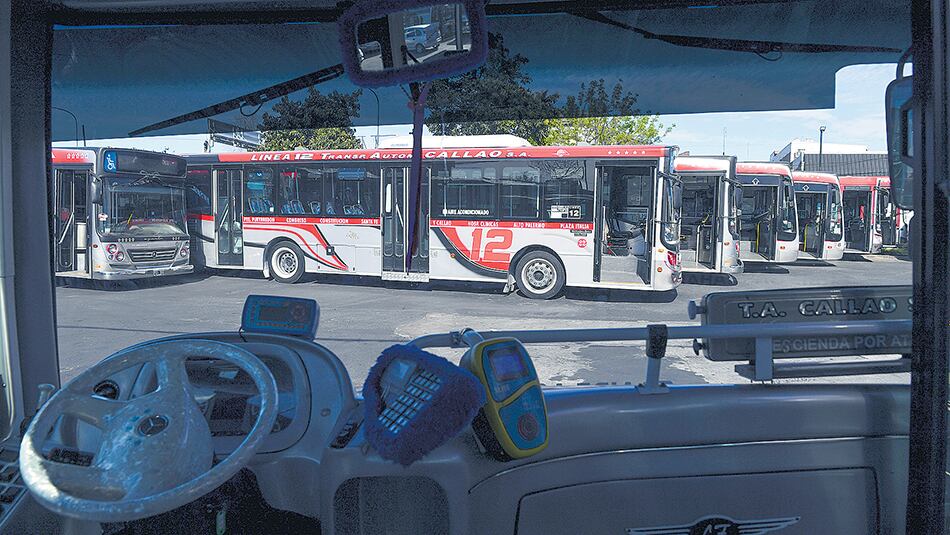 Los gremios recordaron que el Presidente no cumplió su promesa de eliminar Ganancias de los salarios.