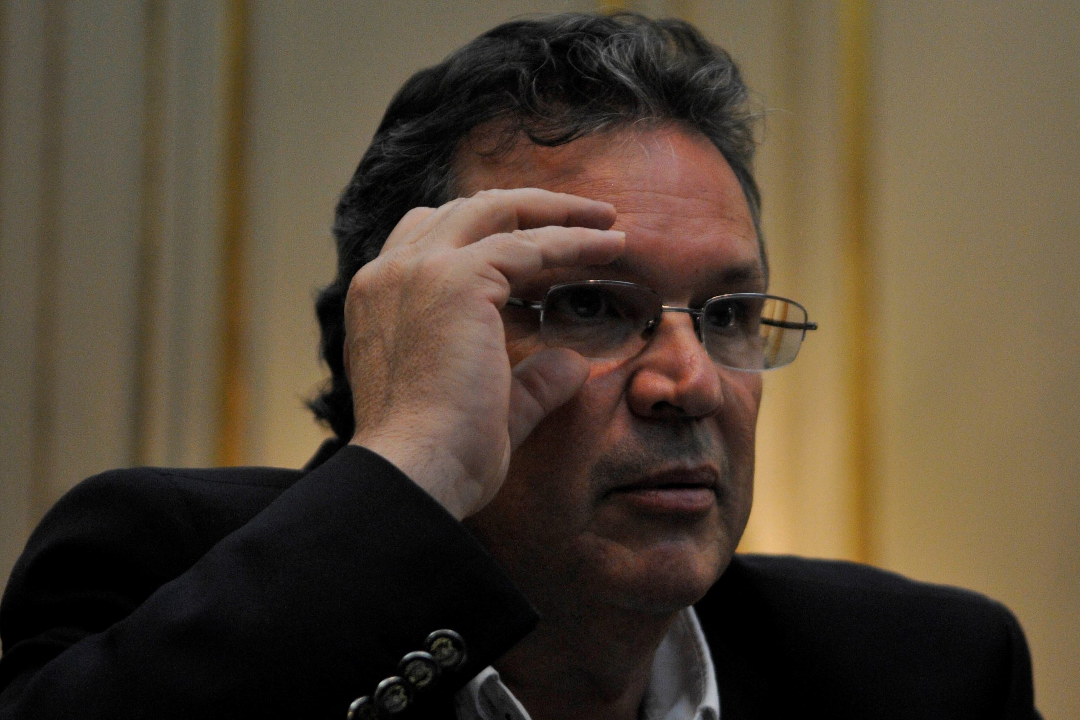 "Vamos dejando atrás los programas de asistencia para ir hacia el desarrollo de la producción y el trabajo", señaló Tristán Bauer