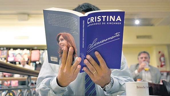 Sinceramente salió ayer a la venta en algunas librerías.