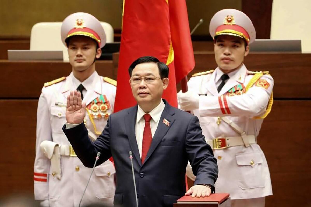  Vuong Dinh Hue.