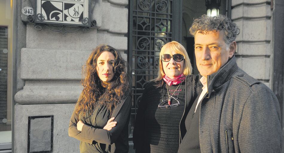Lorena Vega, Cristina Escofet y Andrés Bazzalo, actriz, autora y director de Yo, Encarnación Ezcurra.