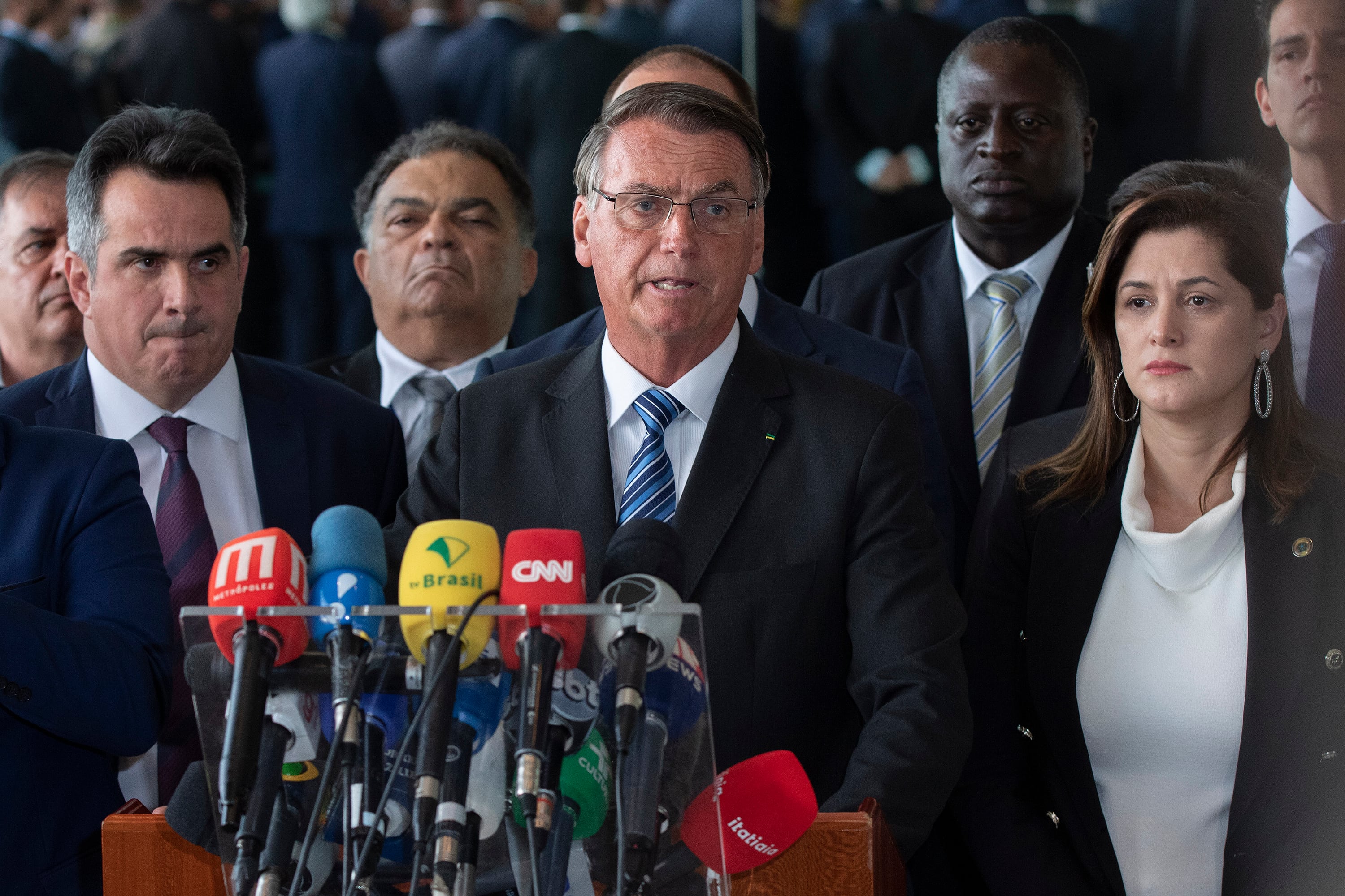 Dos díasdespués de perderla elección Bolsonaro le habla al país.