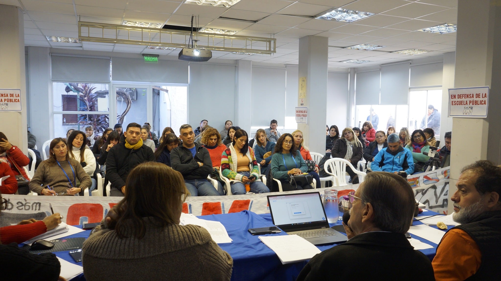 Asamblea extraordinaria de AMP