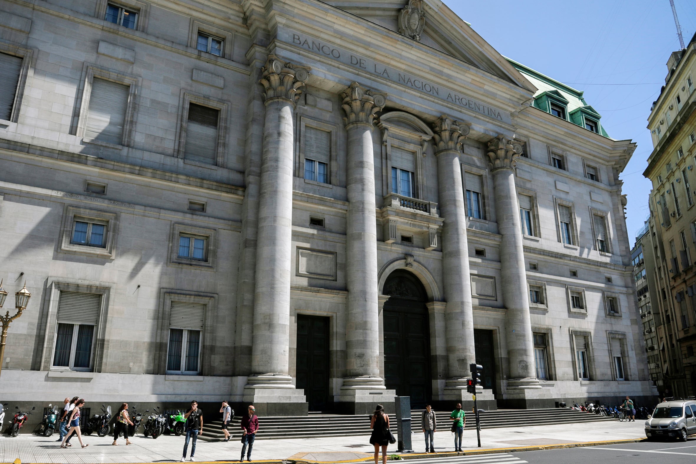 La entidad redujo de 769 a 709 sus sucursales.