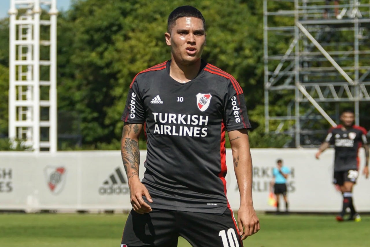 El colombiano Quintero se dio el gusto de marcar de penal