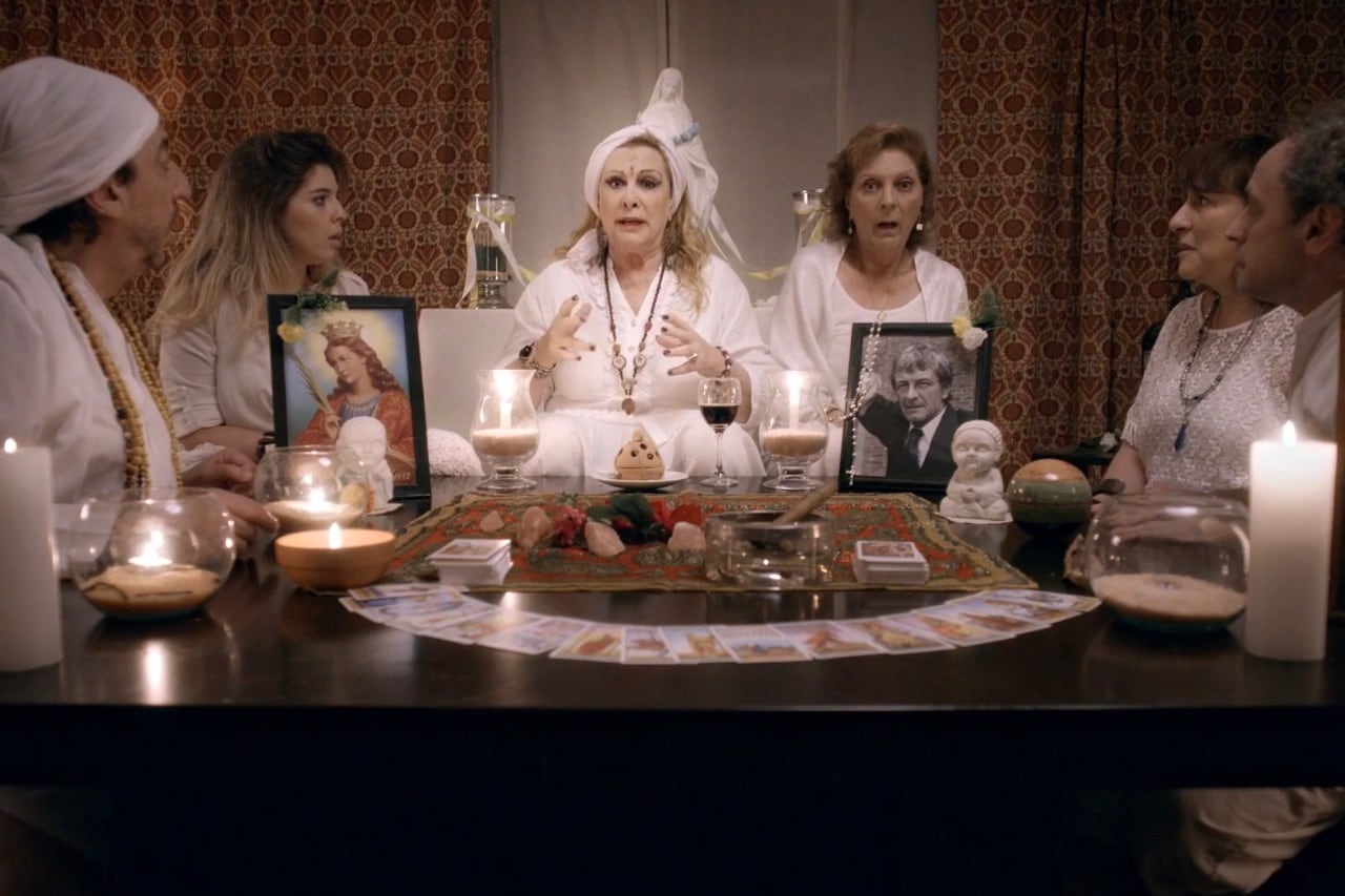 "La persuasión" se mueve en el terreno de la comedia negra.