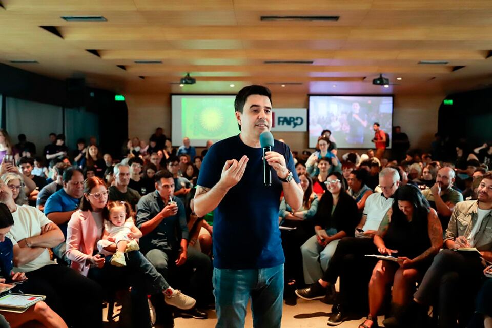 Toniolli, del Movimiento Evita.