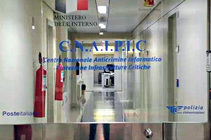 La unidad de cibercrimen de la policía italiana trabajó en el caso con colegas del FBI estadounidense.