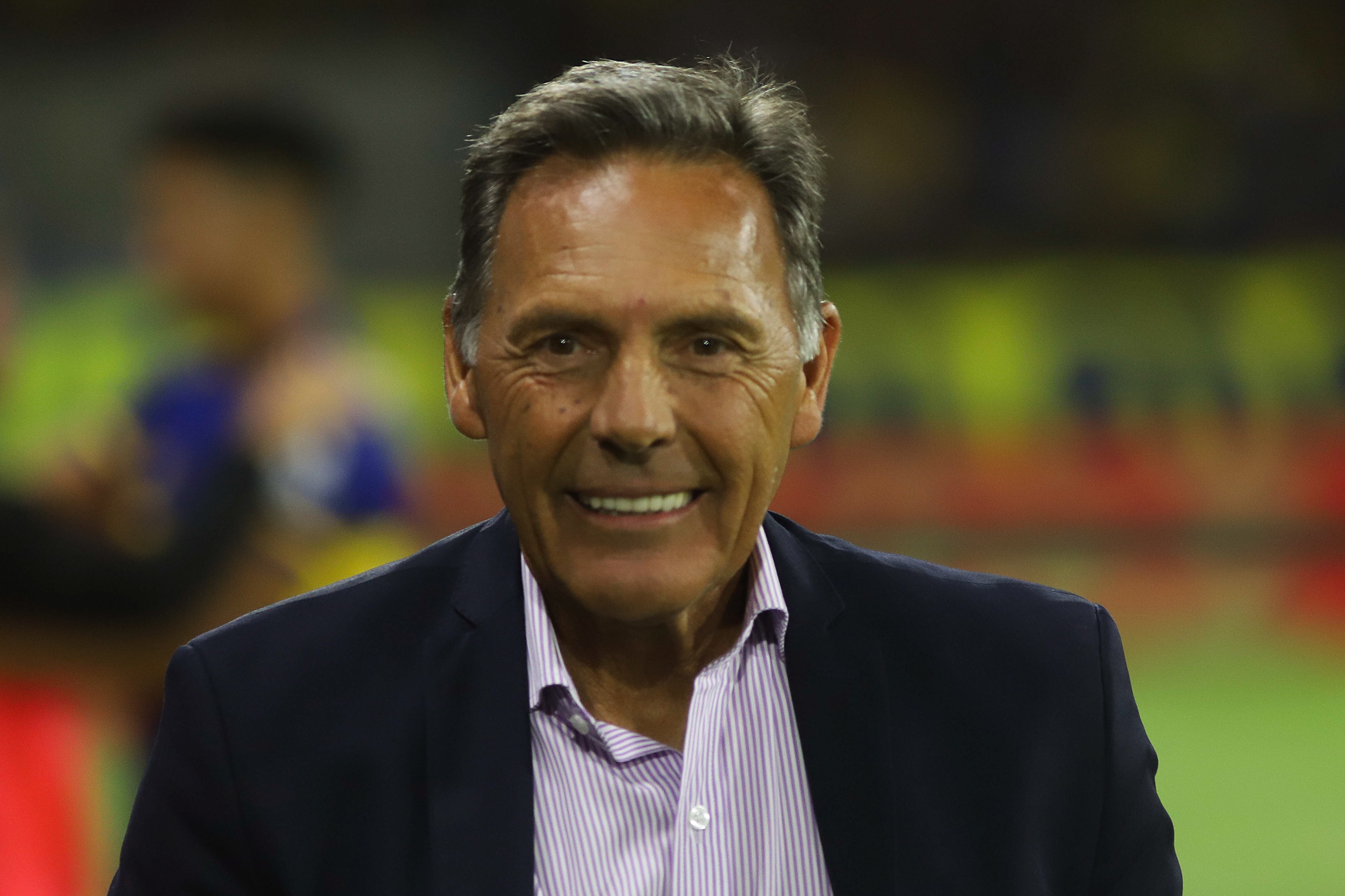 Russo dice que la prioridad debe ser la salud, pero el club aclaró que eso pensaba en abril.