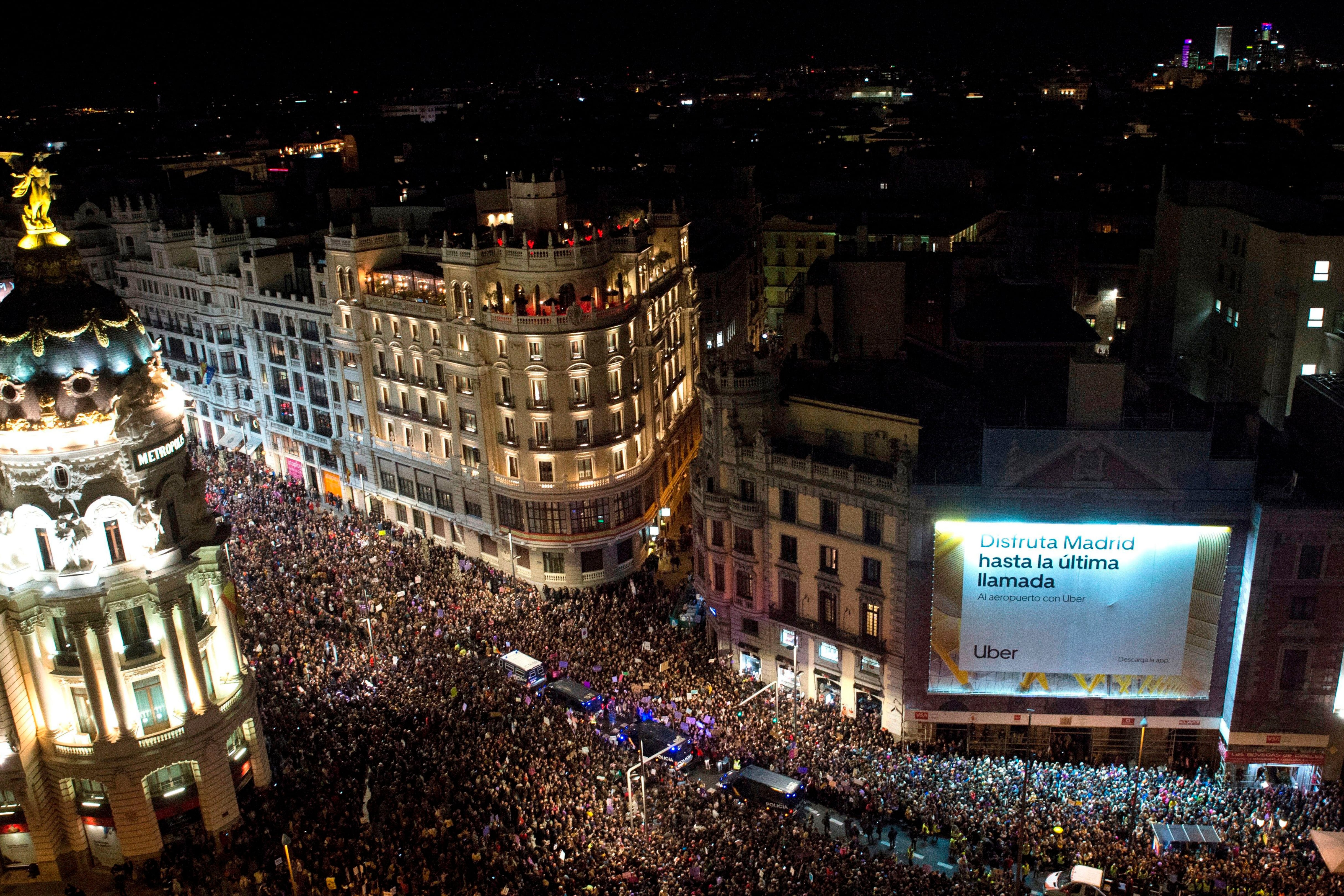Una multitud se manifestó en Madrid por el 8M.