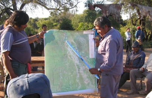 Una de las tantas reuniones por el territorio de los lotes 55 y 14