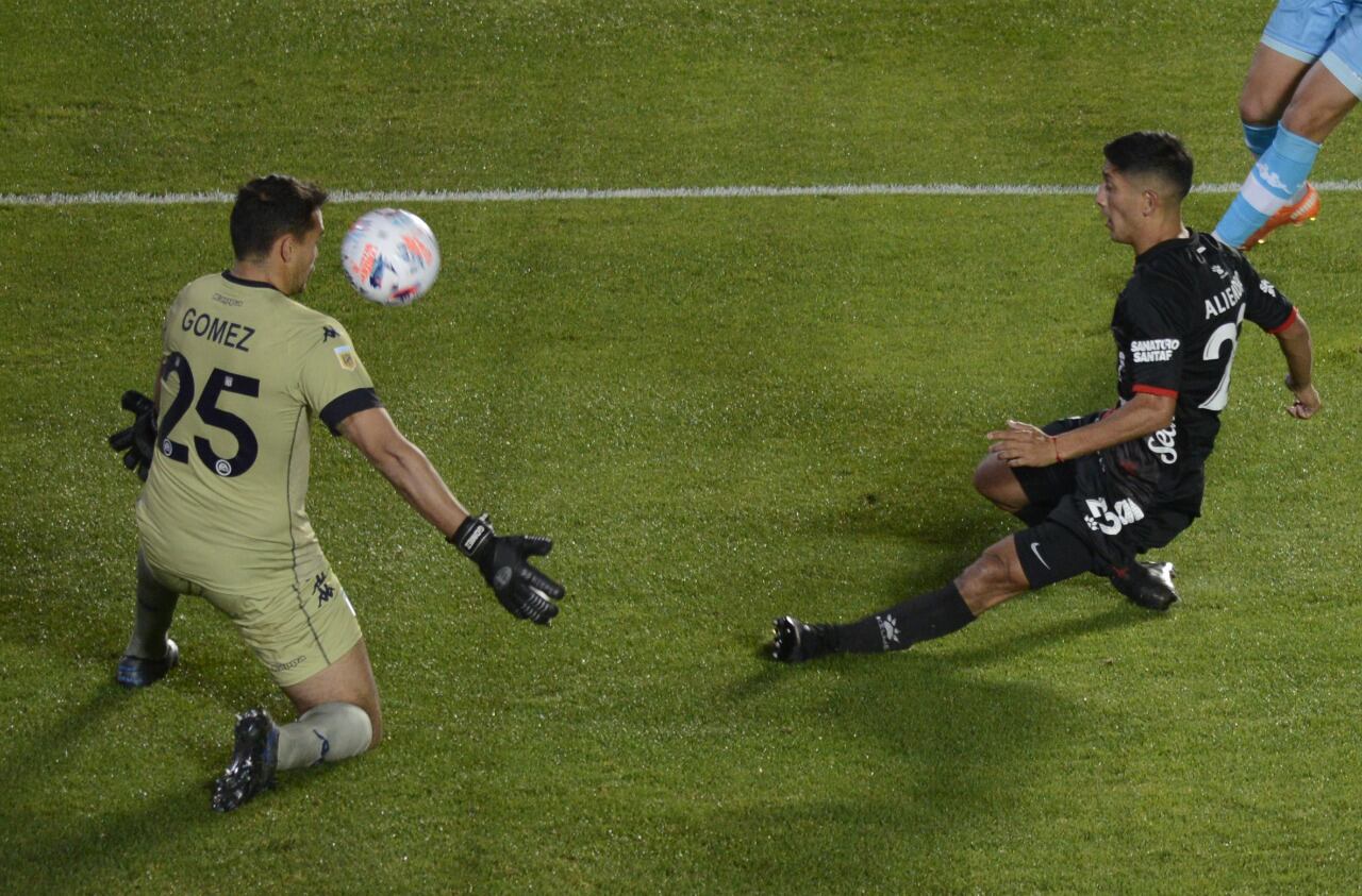 El primer gol de los campeones