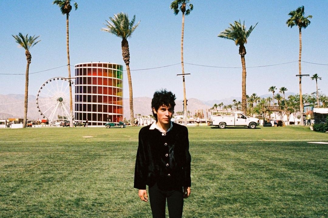 A los 22, Eduardo Hernández Saucedo ya tocó en los principales festivales, grabó con C Tangana y prepara su debut en Argentina