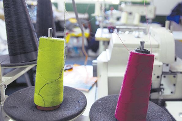 La caída de la actividad textil arrastró la producción de fibras sintéticas y artificiales, que sufrió una contracción del 50,5 por ciento.