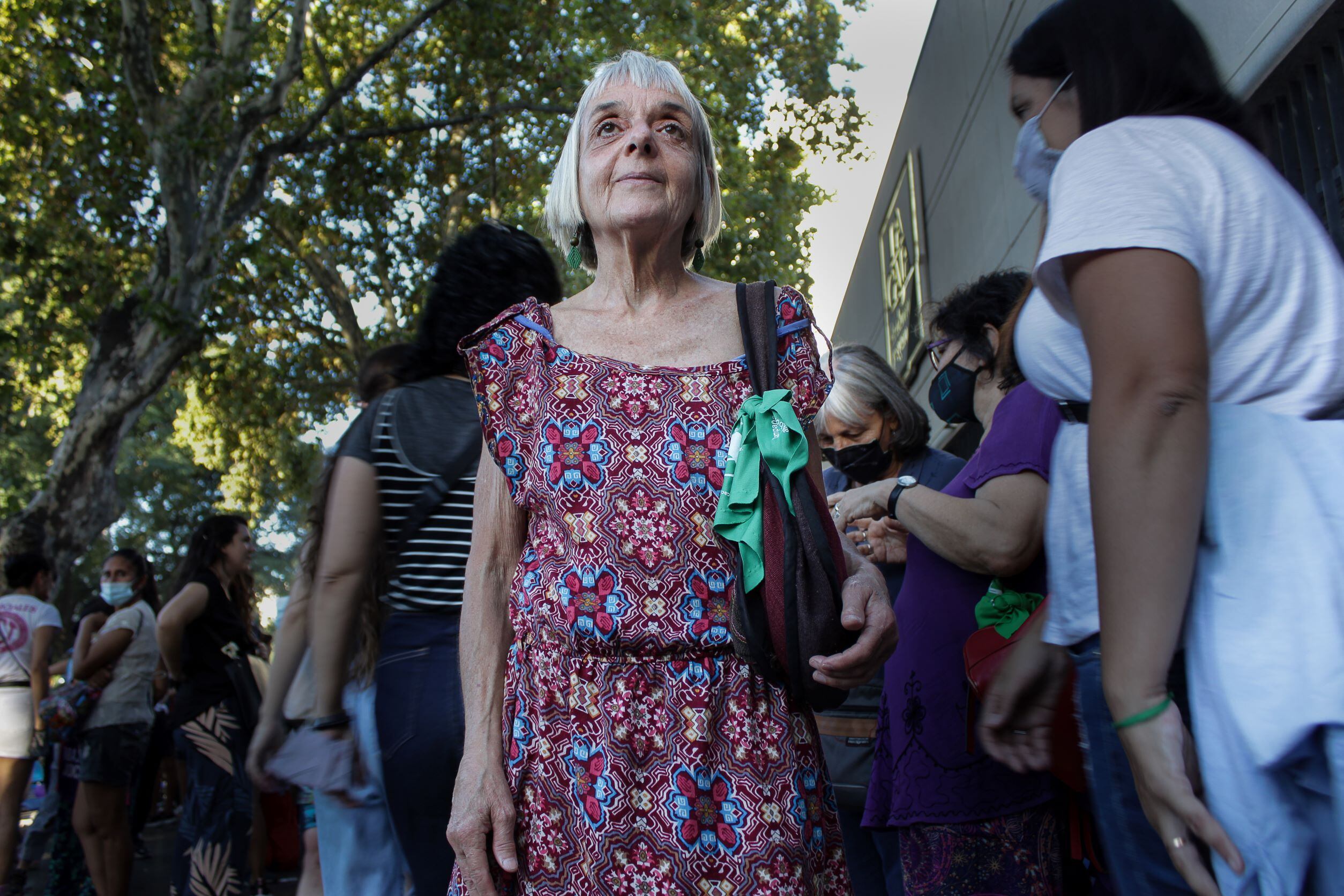 Fanny Seldes, tiene 70 pero estar toda la tarde parada en una manifestación no la cansa, la llena de energía.