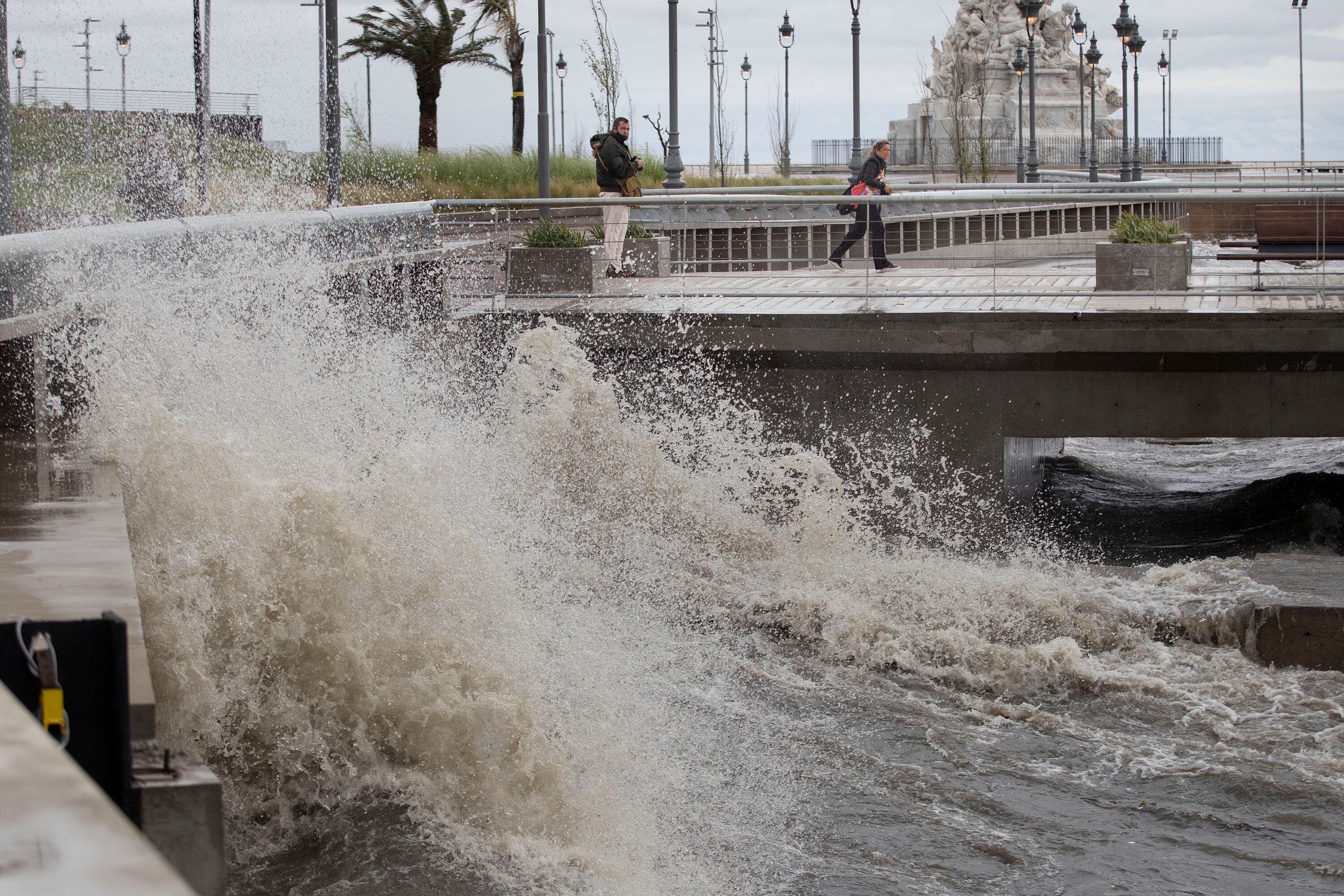 En la Ciudad de Buenos Aires y varias provincias se esperan tormentas fuertes y hay alerta meteorológica.