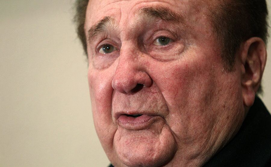 Leoz era investigado por el desvío de unos 130 millones de dólares de la Conmebol.