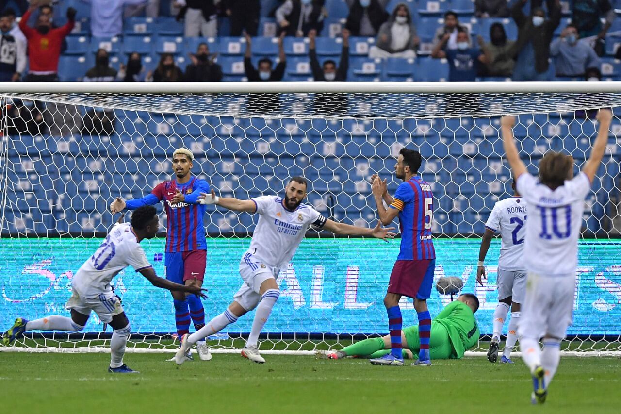 Benzema, de gran temporada, fue una de las figuras ante el Barcelona