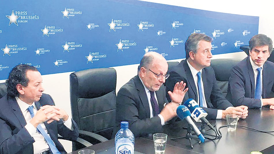 Jorge Faurie, junto a Dante Sica y Luis Etchebehere, cerró el controvertido acuerdo en Bruselas.