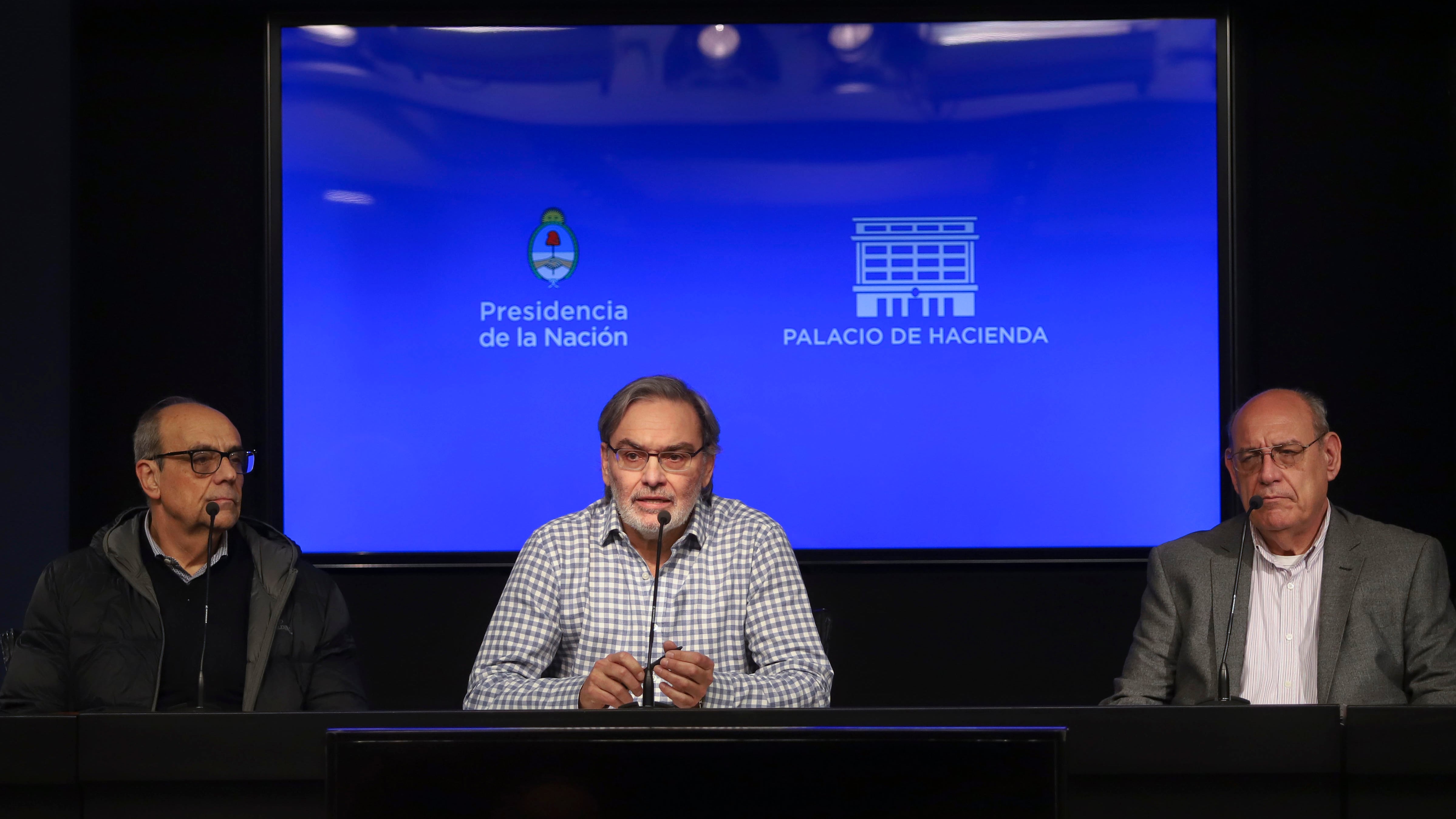 Lopetegui (centro) estuvo con Carlos García Pereira (derecha) y Jorge Ruiz Soto (izquierda).