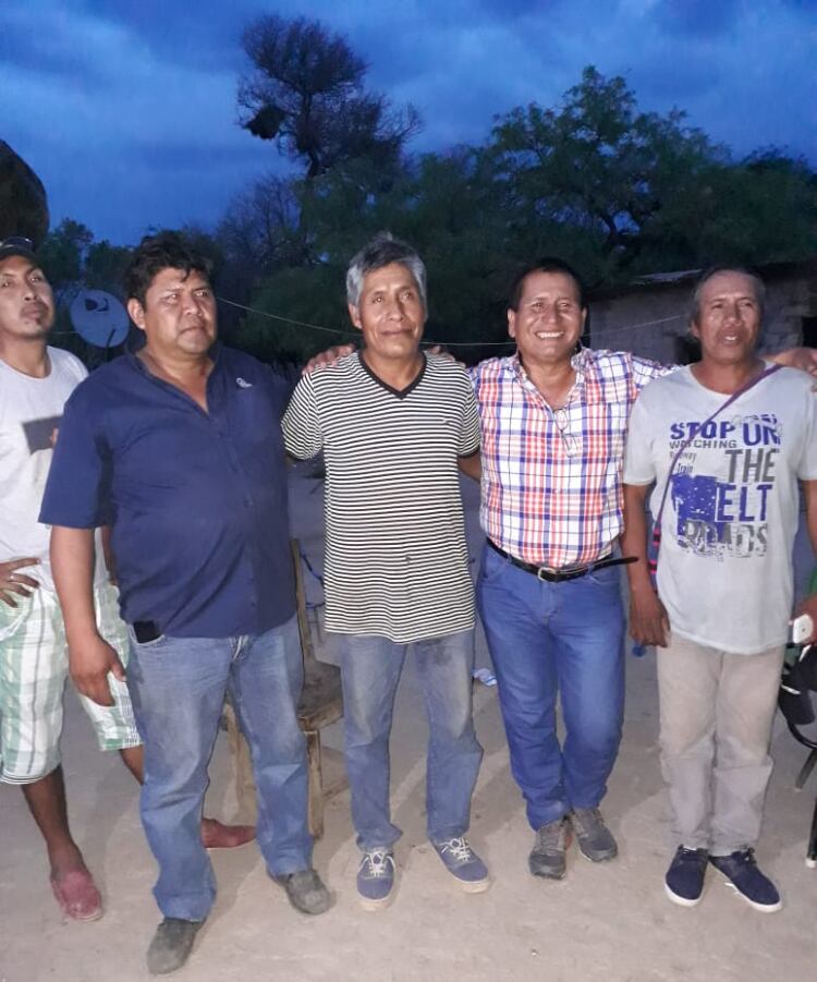 Rogelio Segundo (de azul) y Rojelio Nerón (camisa a cuadros).